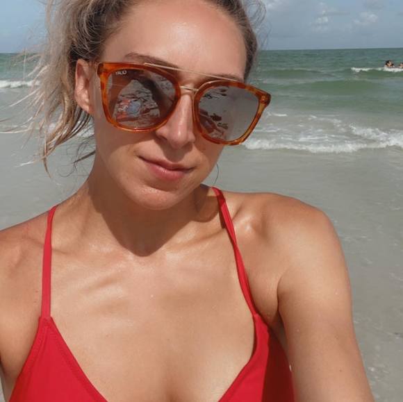 Profile Picture of Jenna Santmyer (@pchyjnn) on Poshmark