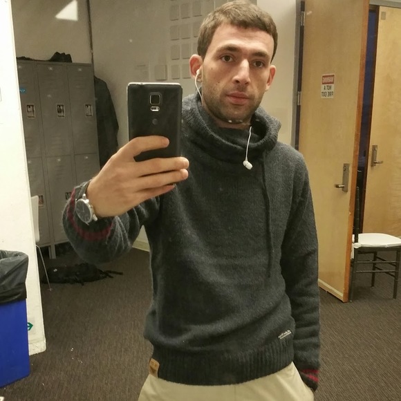 Profile Picture of Rasim Amirov (@rasimamirov) on Poshmark