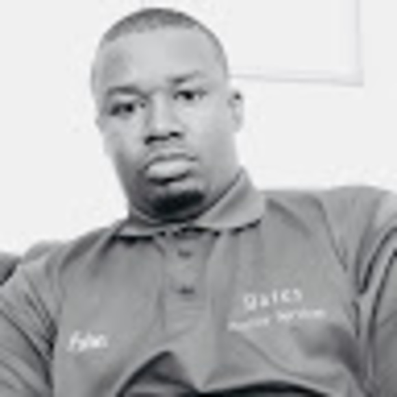 Profile Picture of Falon Tshilumba (@ftshilum) on Poshmark
