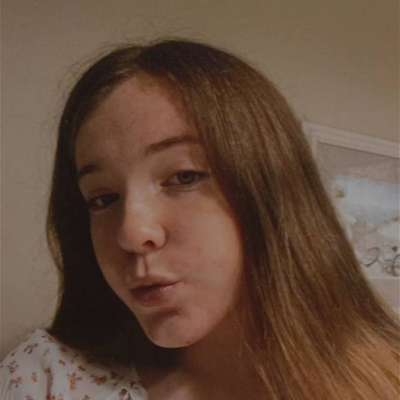 Profile Picture of Caroline Beaty (@carriebeaty570) on Poshmark