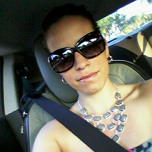 Profile Picture of Erika Goldman (@erikagoldman) on Poshmark