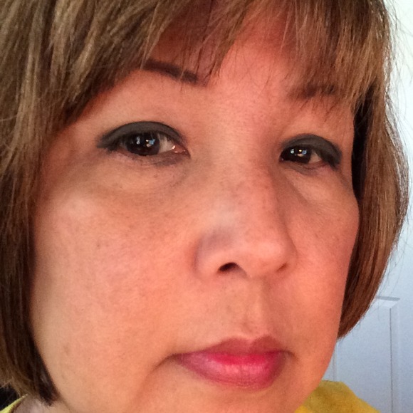 Profile Picture of Beckie Sellner (@bsellner) on Poshmark