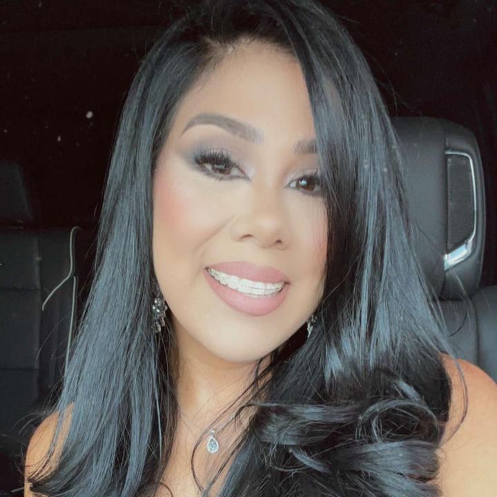 Profile Picture of Alexandra Thatcher (@alexandrathatcher) on Tiktok