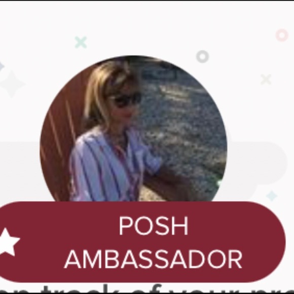 Profile Picture of Wendy Puhalski (@wendypuhalski) on Poshmark