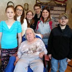 Profile Picture of Lisa (@lisastreeter2) on Tiktok