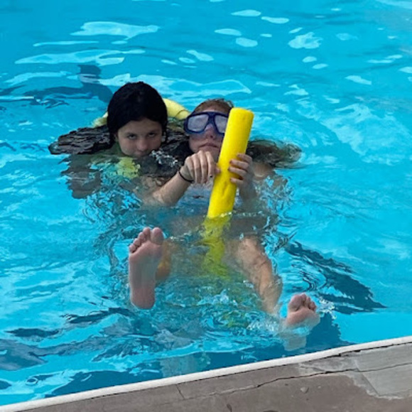 Profile Picture of Sophie Darlow (@sophiedarlow574) on Poshmark