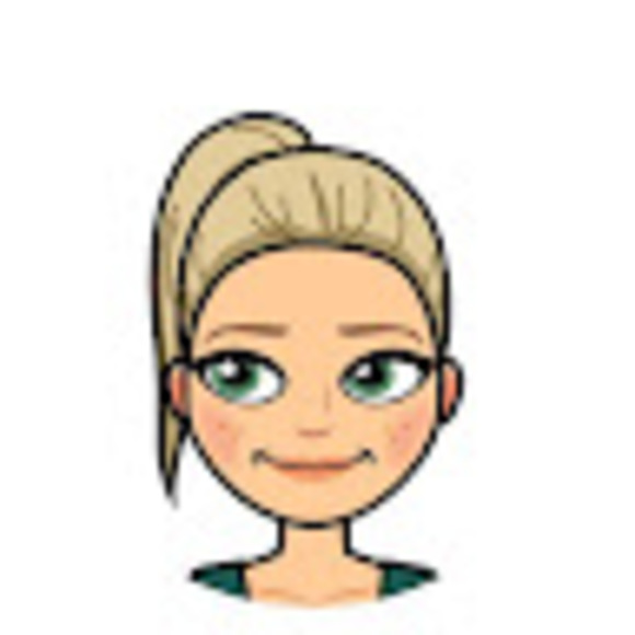 Profile Picture of Gabrielle Huggins frank (@gabriellehug131) on Poshmark