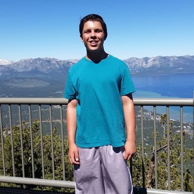 Profile Picture of Adam Schumann (@FarrahLoomis) on Twitter