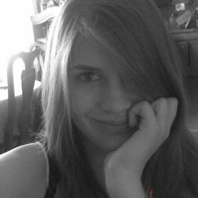 Profile Picture of Amber Hefner (@aisthebomb) on Twitter