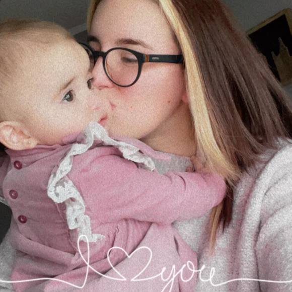 Profile Picture of Mel Lucas (@mrscortez20) on Poshmark