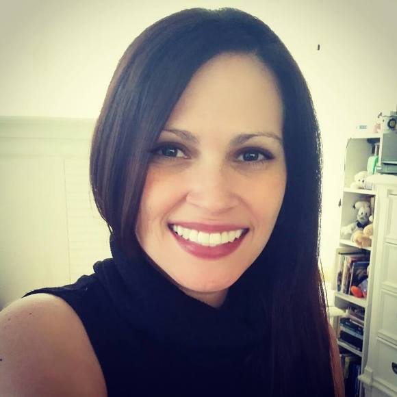 Profile Picture of Wilmaris Burgos (@wilmix) on Poshmark