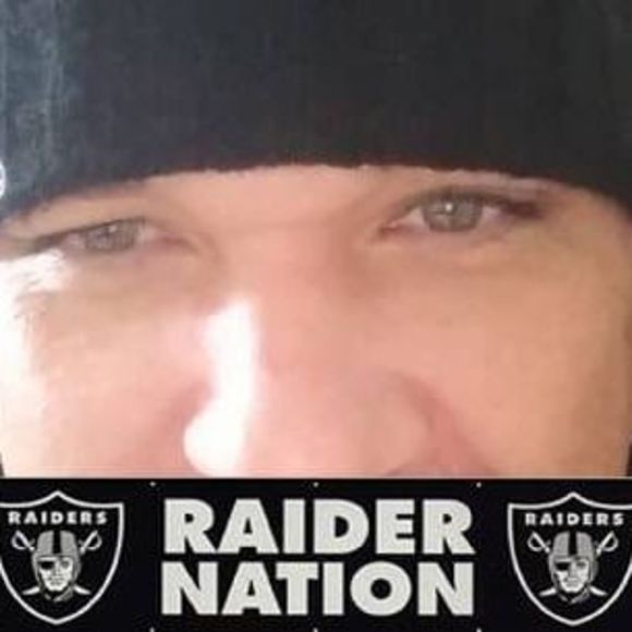 Profile Picture of Marcus Amato (@marcslinger) on Poshmark