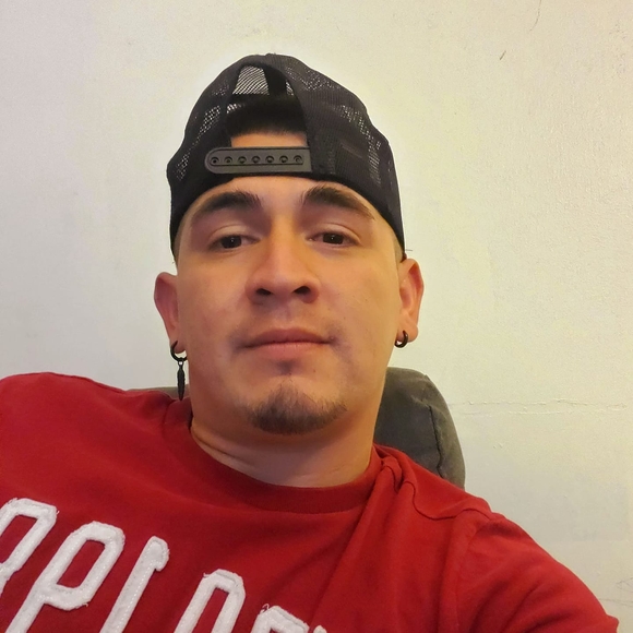 Profile Picture of Alex Reynoso (@alexreynoso802) on Poshmark