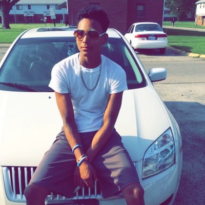 Profile Picture of JP_Savage (@robert_noye) on Twitter
