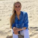 H O L L Y   C L A R E - Instagram Profile Picture of H O L L Y   C L A R E (@hollyclarenichol) on Instagram