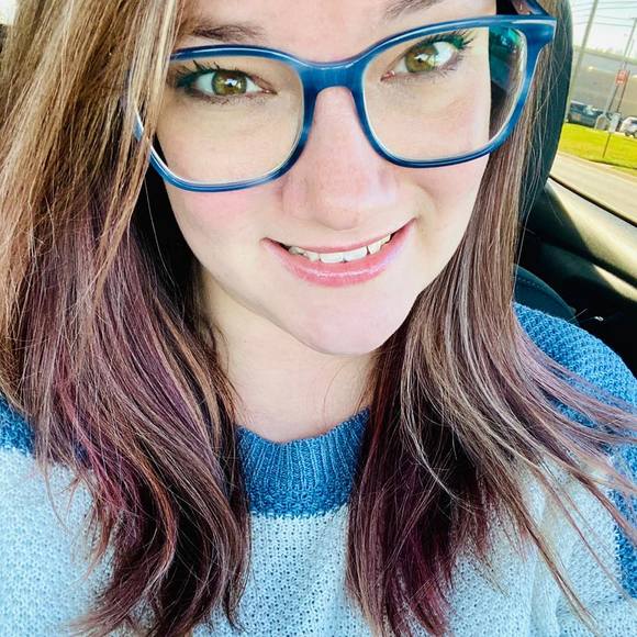 Profile Picture of Brittney Diegidio (@ofsmallgoat) on Poshmark