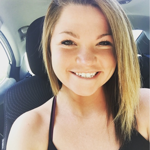 Profile Picture of Marni Cohen (@marnicohen) on Poshmark