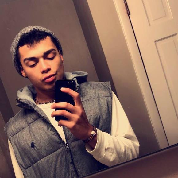 Profile Picture of Michael Rivera (@puertoricanmike) on Poshmark