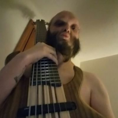 Profile Picture of Kyle Wiseman (@chickenboneSOU) on Twitter