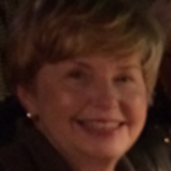 Profile Picture of Julia Apple-smith (@jmmaaee) on Poshmark