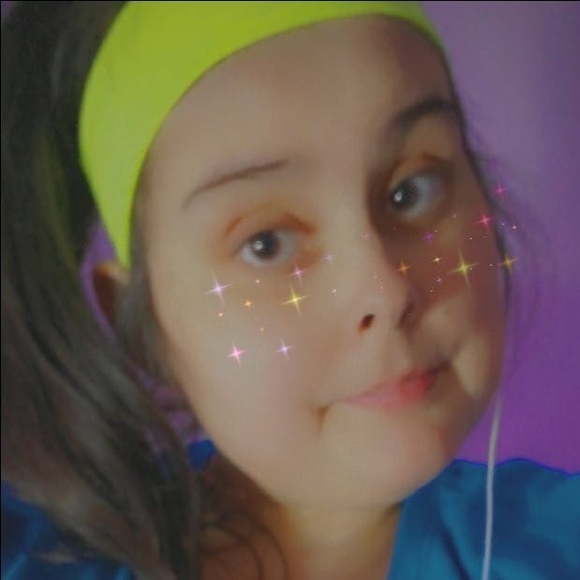 Lauren Lapsansky - Poshmark Profile Picture of Lauren Lapsansky (@laurenlovely09) on Poshmark