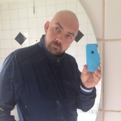Profile Picture of Christopher J Mayne (@cjmayney) on Twitter