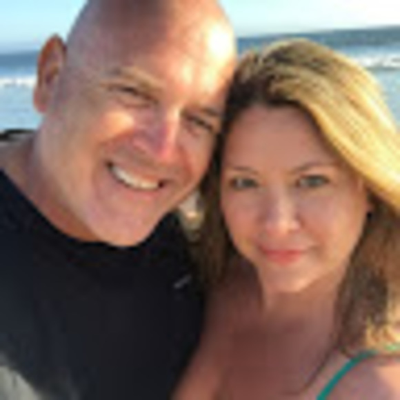 Roxanne Mueller - Poshmark Profile Picture of Roxanne Mueller (@oneroxxy73) on Poshmark