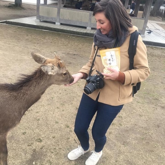 Profile Picture of Raelynn Holte (@helloromantic) on Poshmark