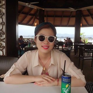 Profile Picture of Rena Hu (@Rena-Hu) on Facebook