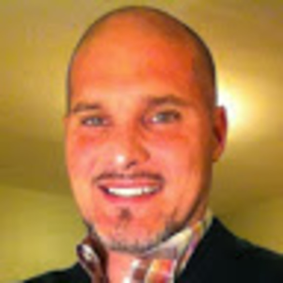 Profile Picture of Kurt Vannostrand (@kurtvannostrand) on Poshmark