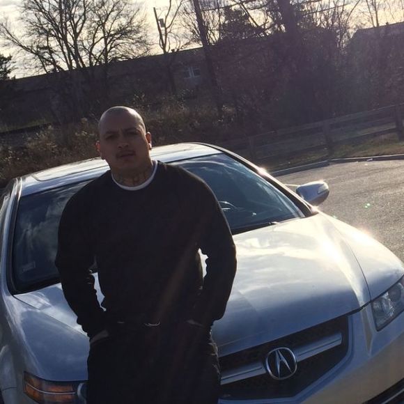 Profile Picture of Roberto Buenrostro (@rbuenrostro27) on Poshmark