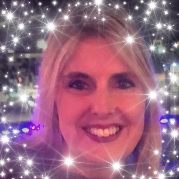 Profile Picture of Tracie Kobel (@traciekobel91) on Poshmark