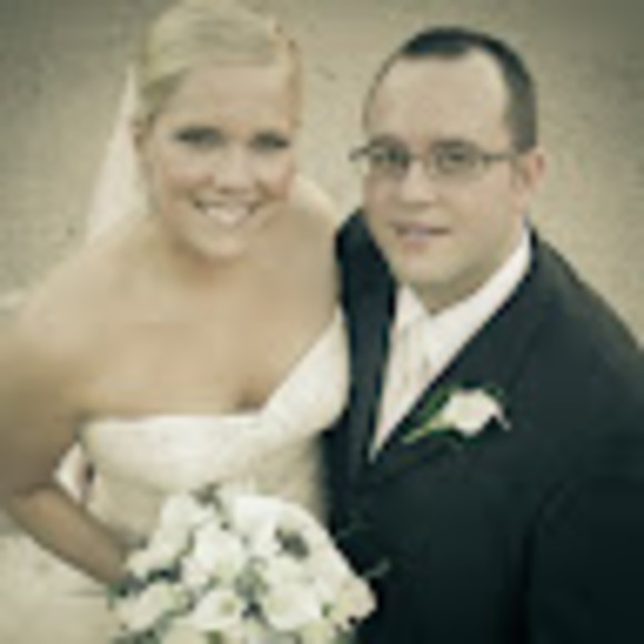 Profile Picture of Julie Stumpf (@jmbirsinger) on Poshmark