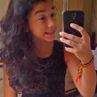 Profile Picture of Julia_Queiroz (@Julia_2Boni) on Twitter