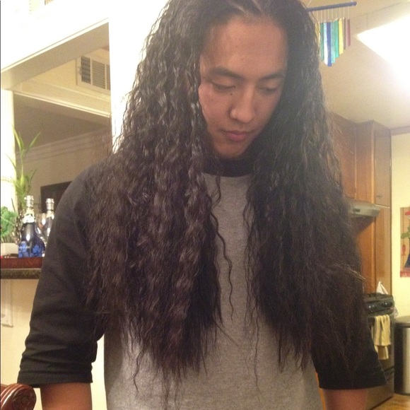 Profile Picture of Julian Navarro (@juliannavarro) on Poshmark