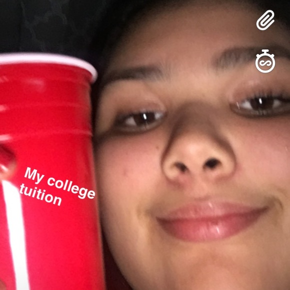 Profile Picture of Joselyne Mancinas (@joselynnee) on Poshmark