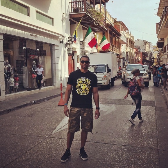 Profile Picture of Damon Marks (@marksdamon) on Poshmark