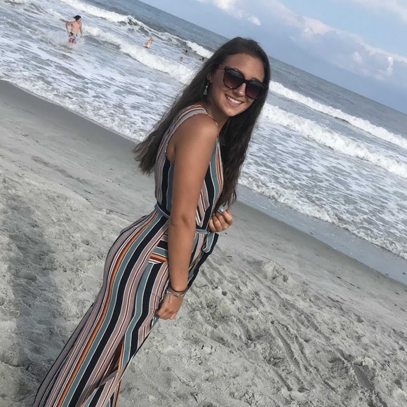 Profile Picture of Aurora Wolchko (@aurorawolchko) on Poshmark