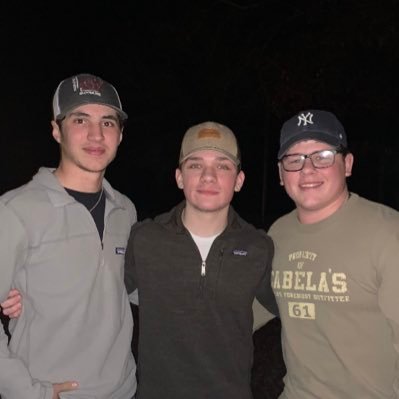 Profile Picture of Nick Wolfe (@nickwolfe44) on Twitter