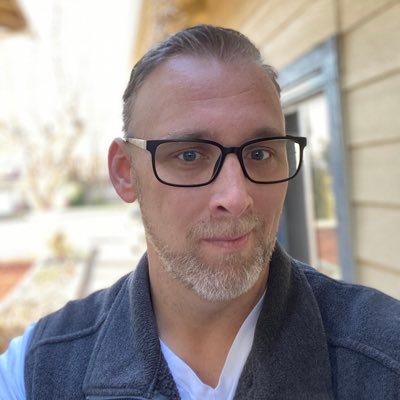 Profile Picture of Nate Bradley (@NNNateBradley) on Twitter