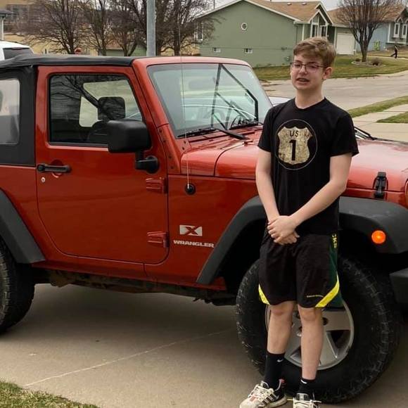 Profile Picture of Brayden Dirks (@bjd_636) on Poshmark