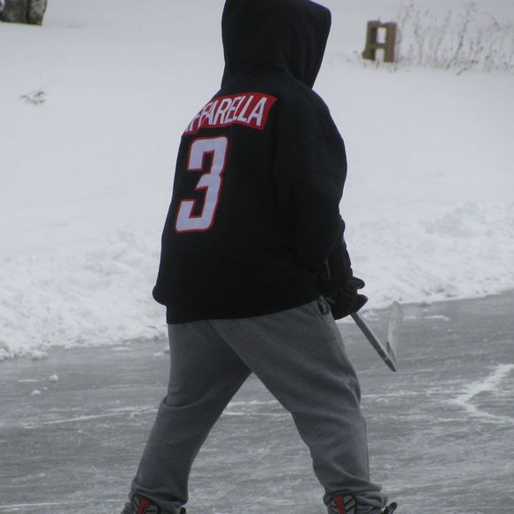 Profile Picture of Ryan Caffarella (@ryancaffarella) on Poshmark