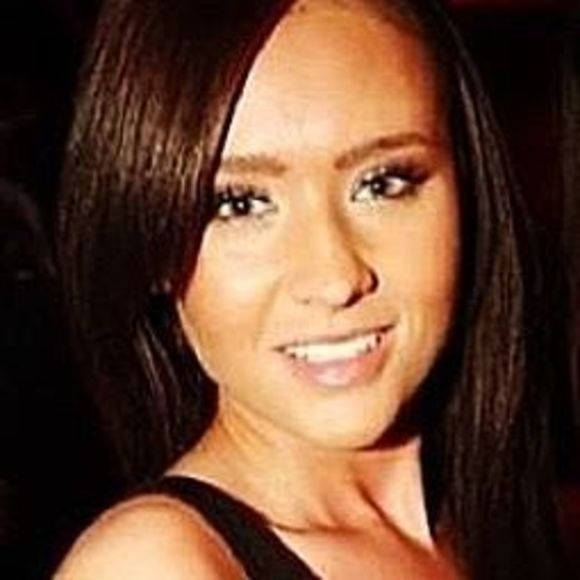 Profile Picture of Erin Kerns (@eclark702) on Poshmark