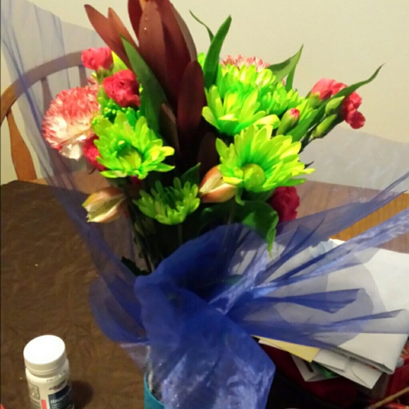 Profile Picture of Annette Hallam (@ahallam) on Poshmark