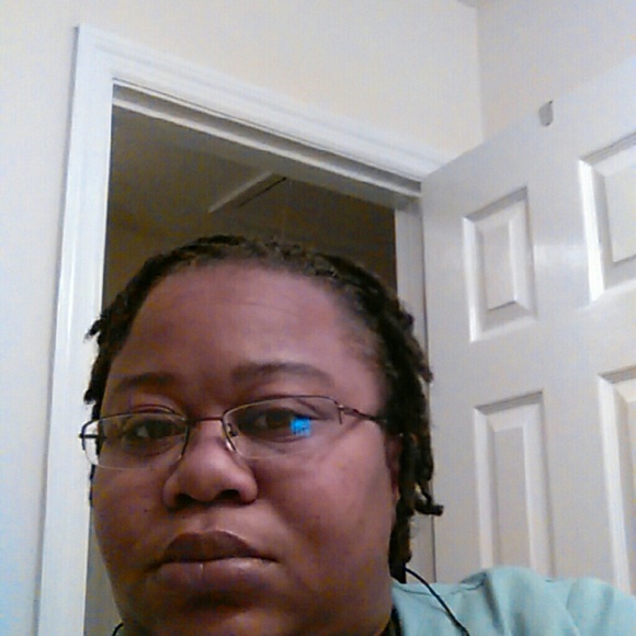 Profile Picture of Latasha Philpot (@ldphilpot) on Poshmark