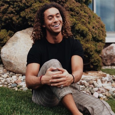 Profile Picture of Tyler Burch (@_tyburch) on Twitter