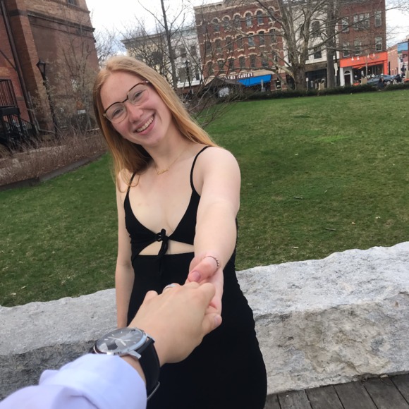 Profile Picture of Emma Gardecki (@gdecks) on Poshmark