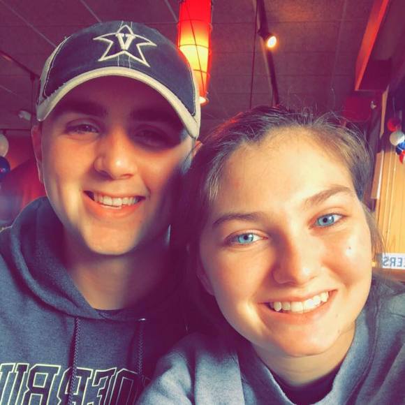 Profile Picture of Christopher Holland (@cholland15) on Poshmark