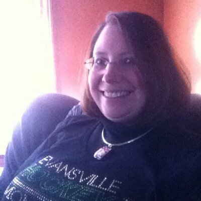 Profile Picture of Rachel Walters (@rachel7295) on Twitter