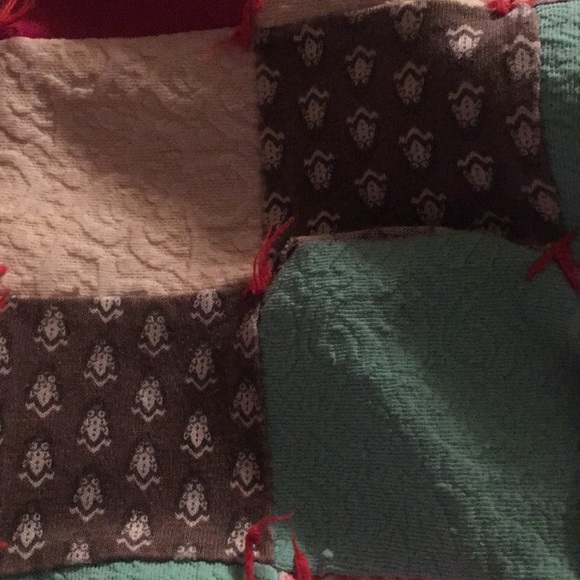 Profile Picture of Crystal Graves (@graves82) on Poshmark